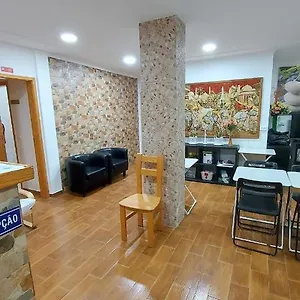 2* Pensjonat Residencial Condado
